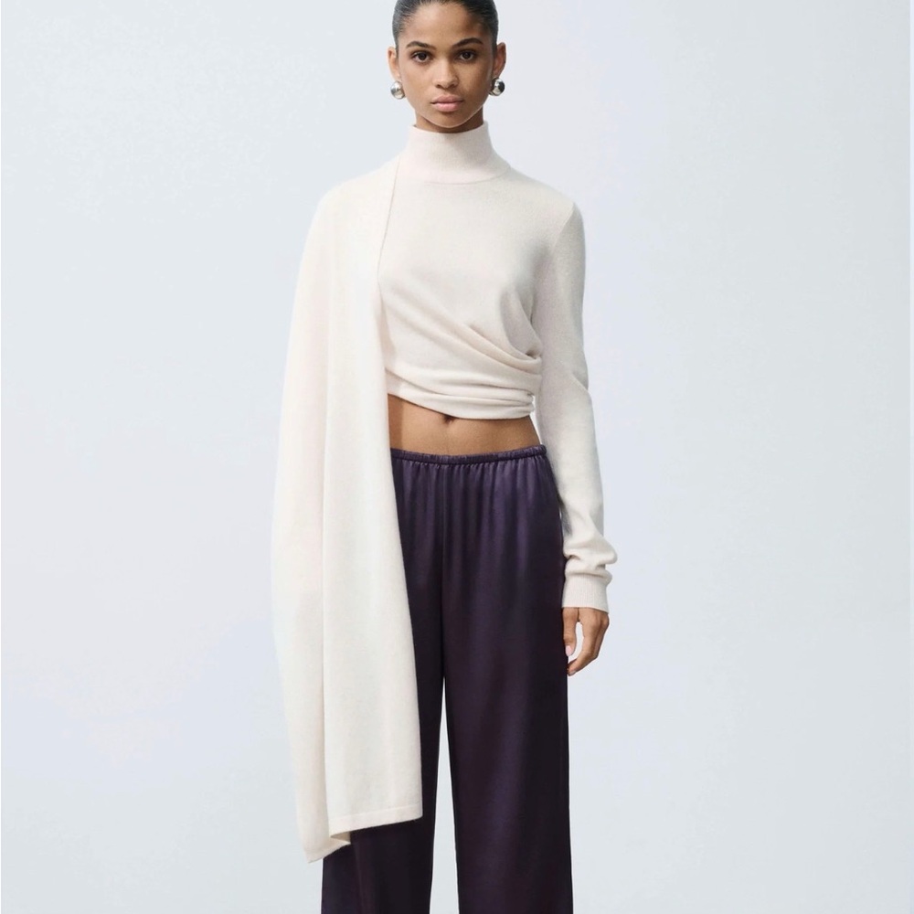 Sofia Richie Grainge Jetta Cashmere Draped Scarf Turtleneck
